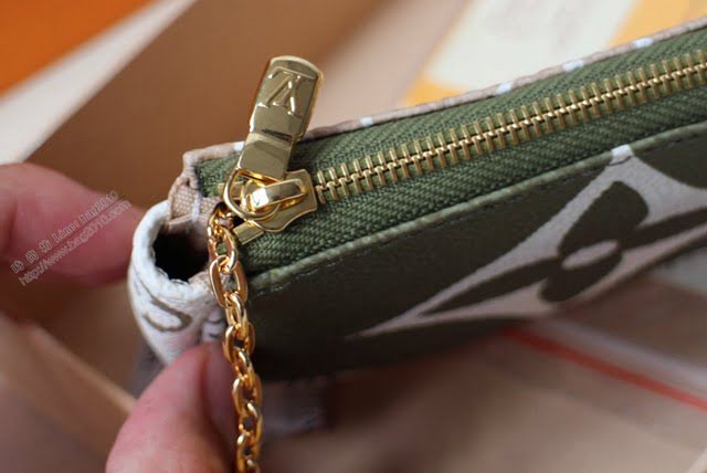 lv錢包 MICRO POCHETTE ACCESSORIES小手袋 M67579 2019夏季新款  lvqb1198